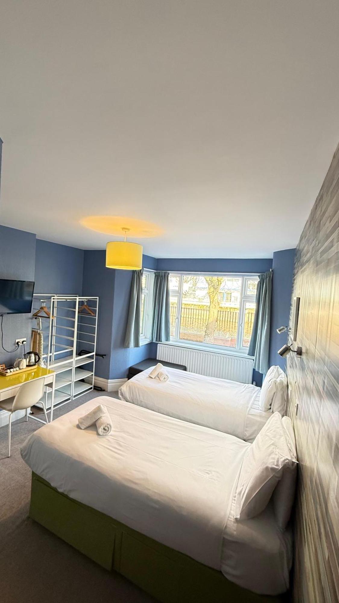 Luxe Kamer met 1 of 2 Bedden en Uitzicht op de Rivier