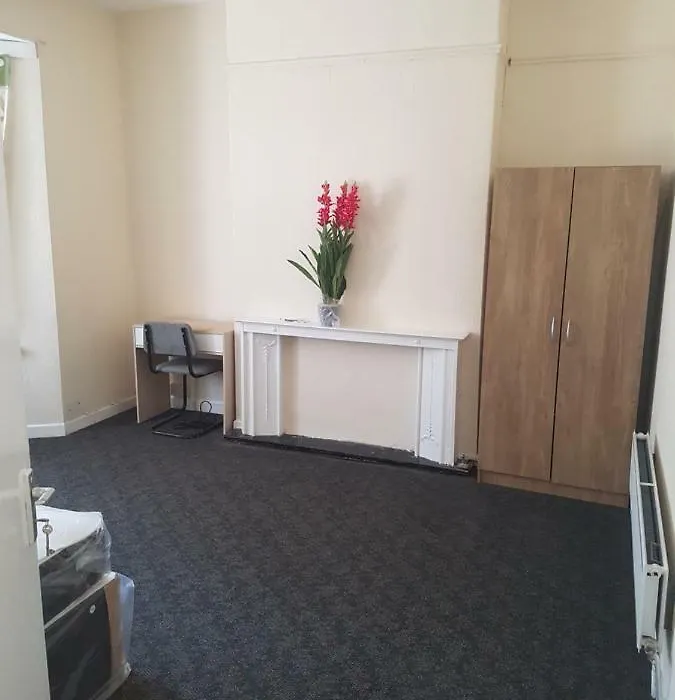 Richmond Road Guest House-1