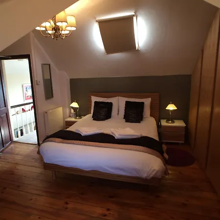 Ty Rosa Rooms-2